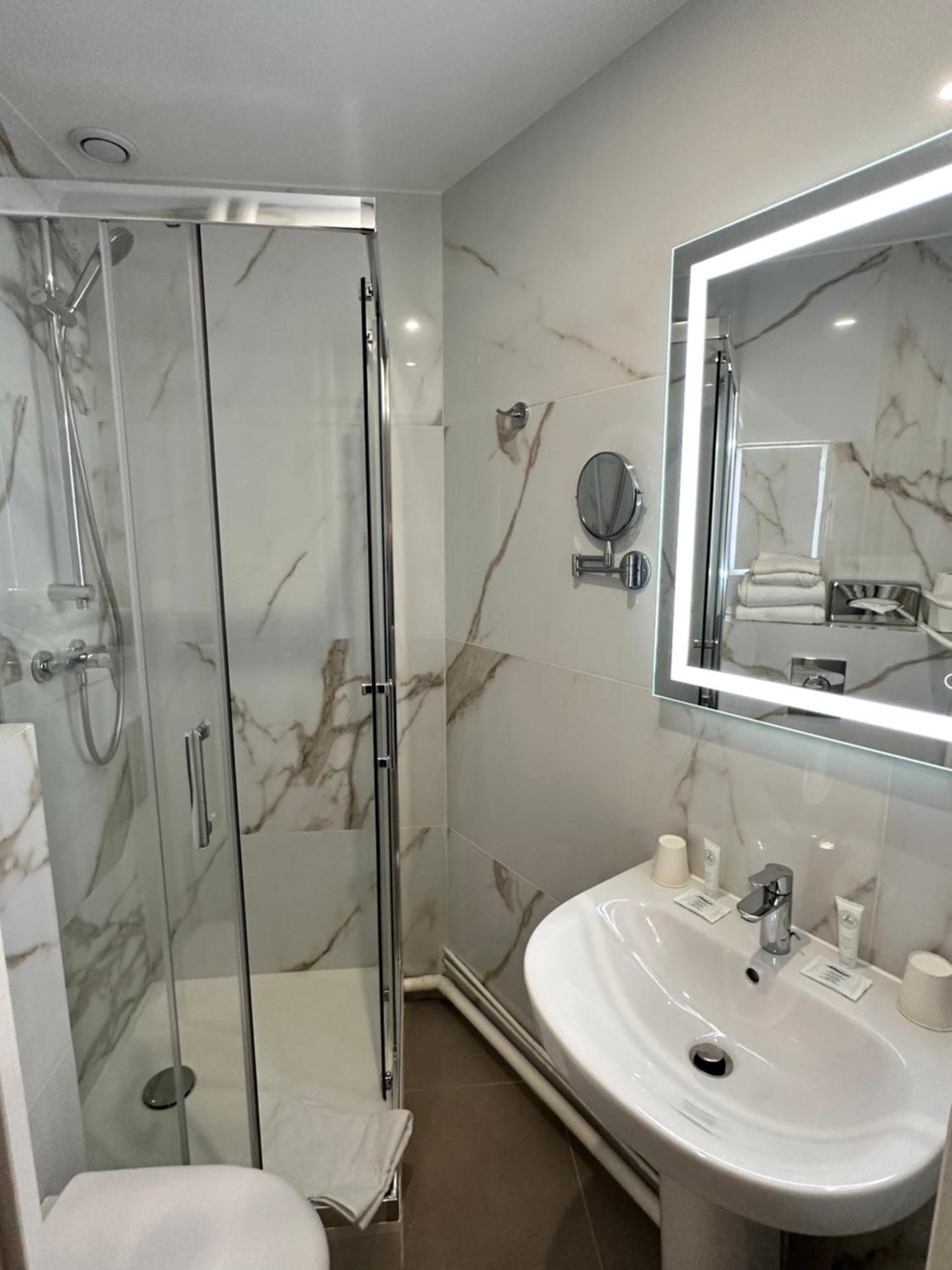 Hotel Riviera Renovated Париж Екстер'єр фото